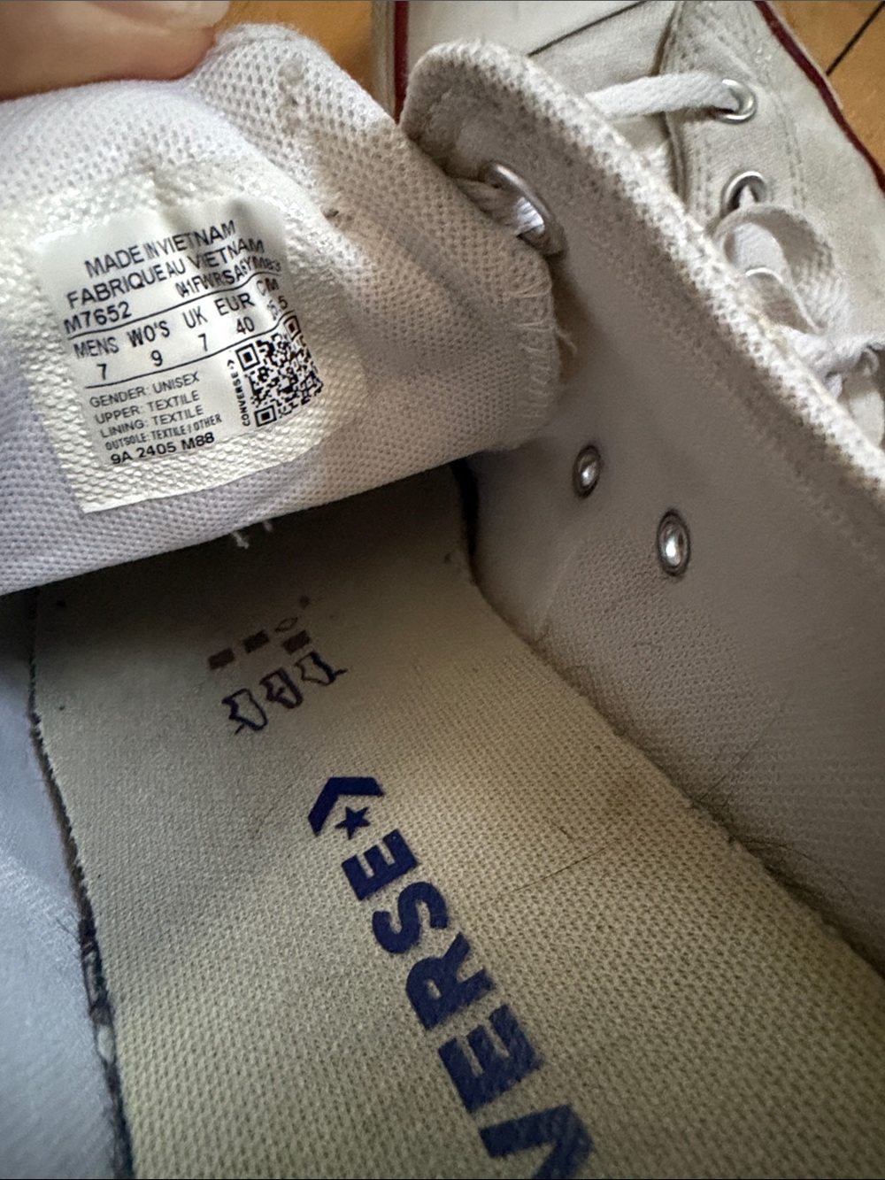 Converse Chuck Taylor Allstar Low Top Sneakers - Picture 5 of 6